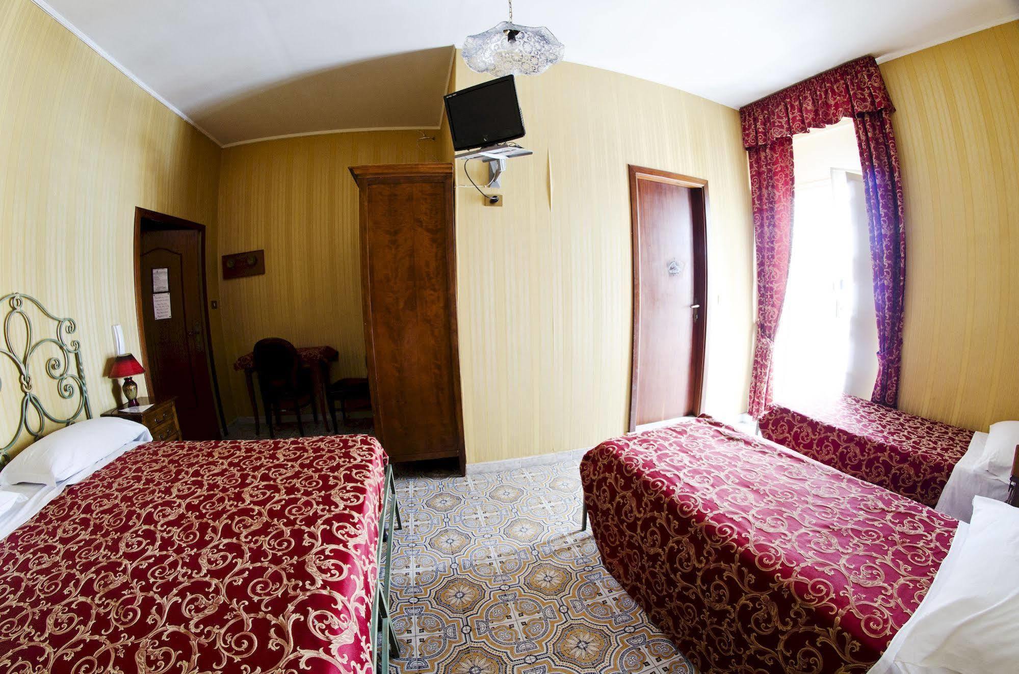 Hotel Villa Maria Neapel Exteriör bild